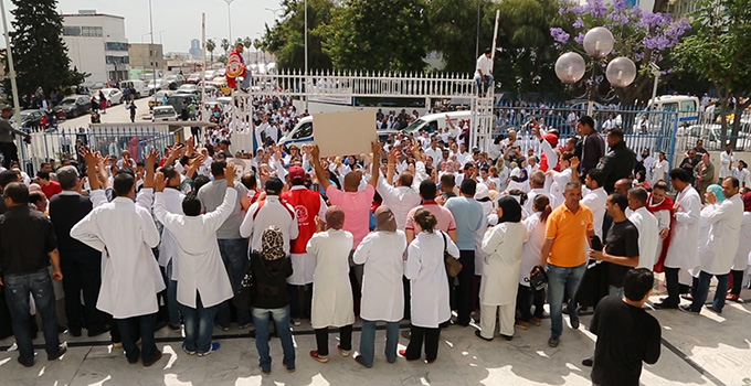    غليان في صفوف المهنة بسبب مشروع قانون "المسؤوليّة الطبّية"